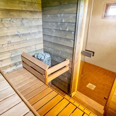 Holiday home Aurinkoranta By Interhome Kolu